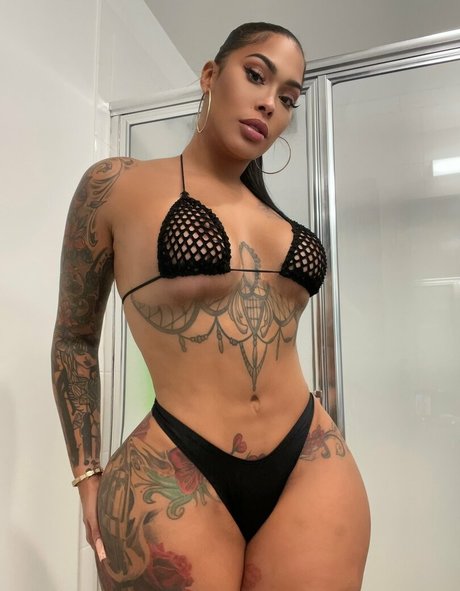 TattedUpHolly nude leaked OnlyFans photo #17