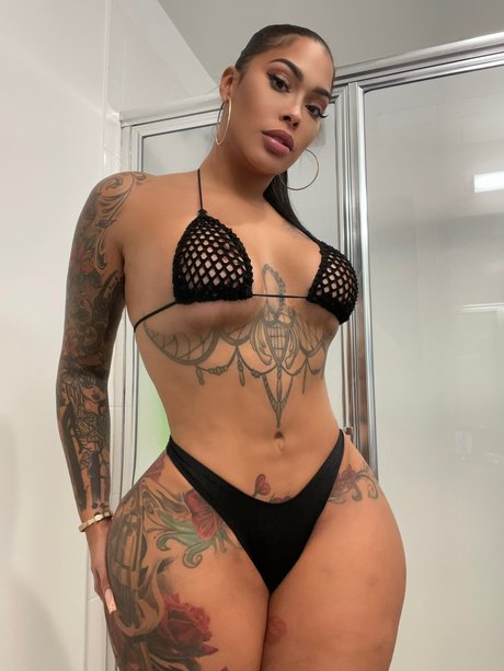 TattedUpHolly nude leaked OnlyFans photo #6