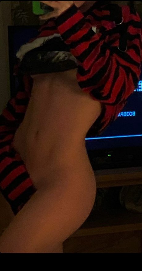 Maryana Ro nude leaked OnlyFans photo #15