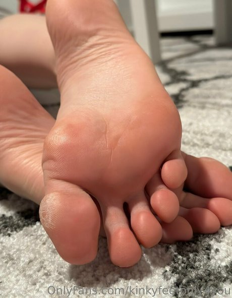 Kinkyfeetonly4you nude leaked OnlyFans pic