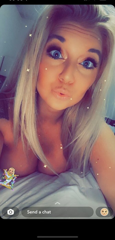 Blondebomb12 nude leaked OnlyFans pic