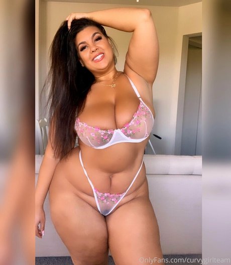 Curvygirlteam nude leaked OnlyFans pic