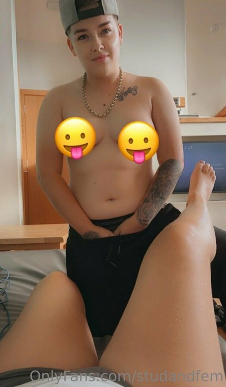 Reallesbiansx nude leaked OnlyFans pic