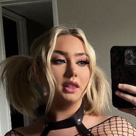 Emmarenedwier nude leaked OnlyFans pic