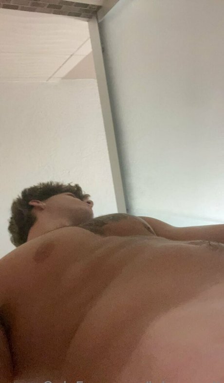 Lukesvault nude leaked OnlyFans pic