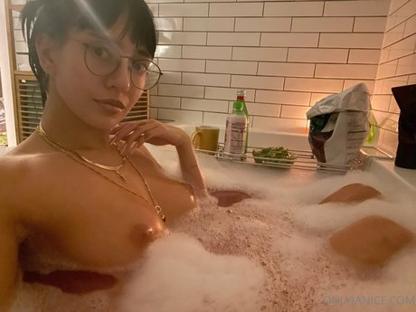 Janice Griffith nude leaked OnlyFans pic