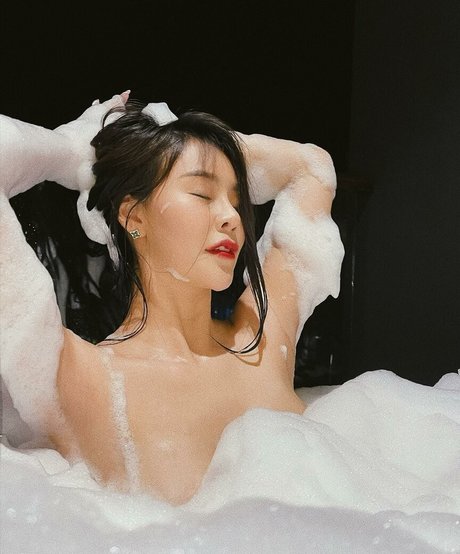 여름 Yeoreum nude leaked OnlyFans pic